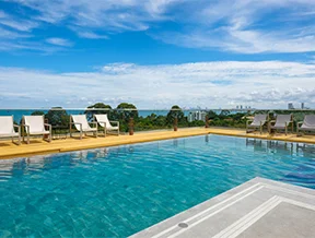 VGN Fairmont Featured Amenities - Roof Top Infinity Pool